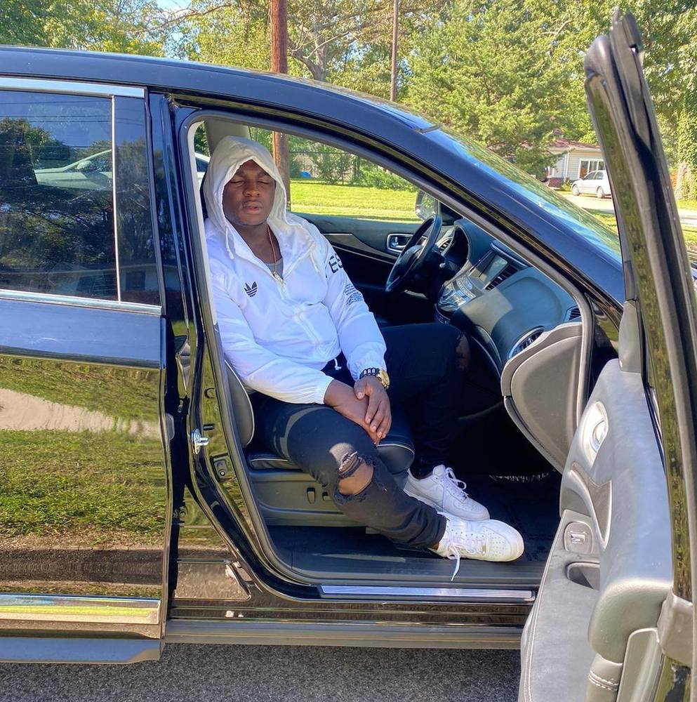 Meet your Posher, Fon